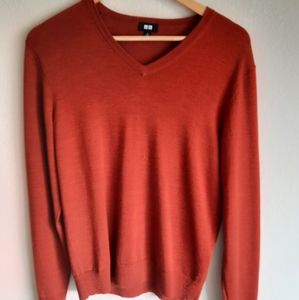 Uniqlo Burnt Orange V-neck Men's Sweater Small
